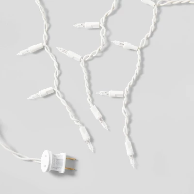 70ct LED Christmas Icicle Lights Cool White With White Wire - Wondershop™ 4 70ct LED Christmas Icicle Lights Cool White With White Wire - Wondershop™ - Image 4
