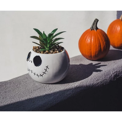 Silver Buffalo Disney The Nightmare Before Christmas Jack Skellington 6 Inch Ceramic Planter 5 Silver Buffalo Disney The Nightmare Before Christmas Jack Skellington 6 Inch Ceramic Planter - Image 5