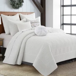 O Christmas Round Metalic Snowflake Pillow R16 -Levtex Home 5 O Christmas Round Metalic Snowflake Pillow R16 -Levtex Home -Christmas Decorations GUEST ab915541 9787 437c 87d4 eeb9ef1bb78c